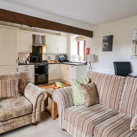 Дом отдыха The Hayloft At Tennant Barn *