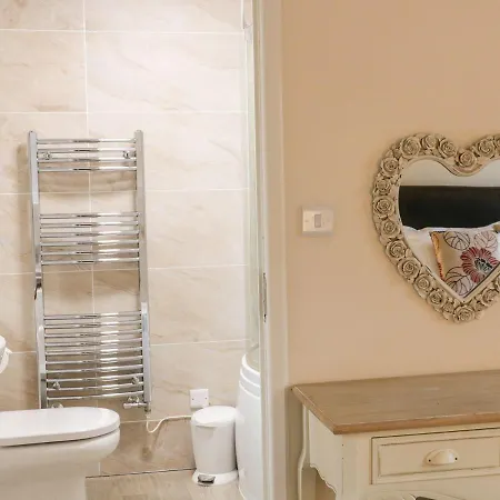 The Hayloft At Tennant Barn * Скиптон